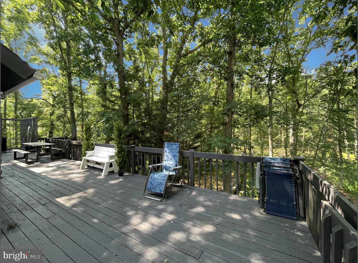275 Canterbury Property Photo 91