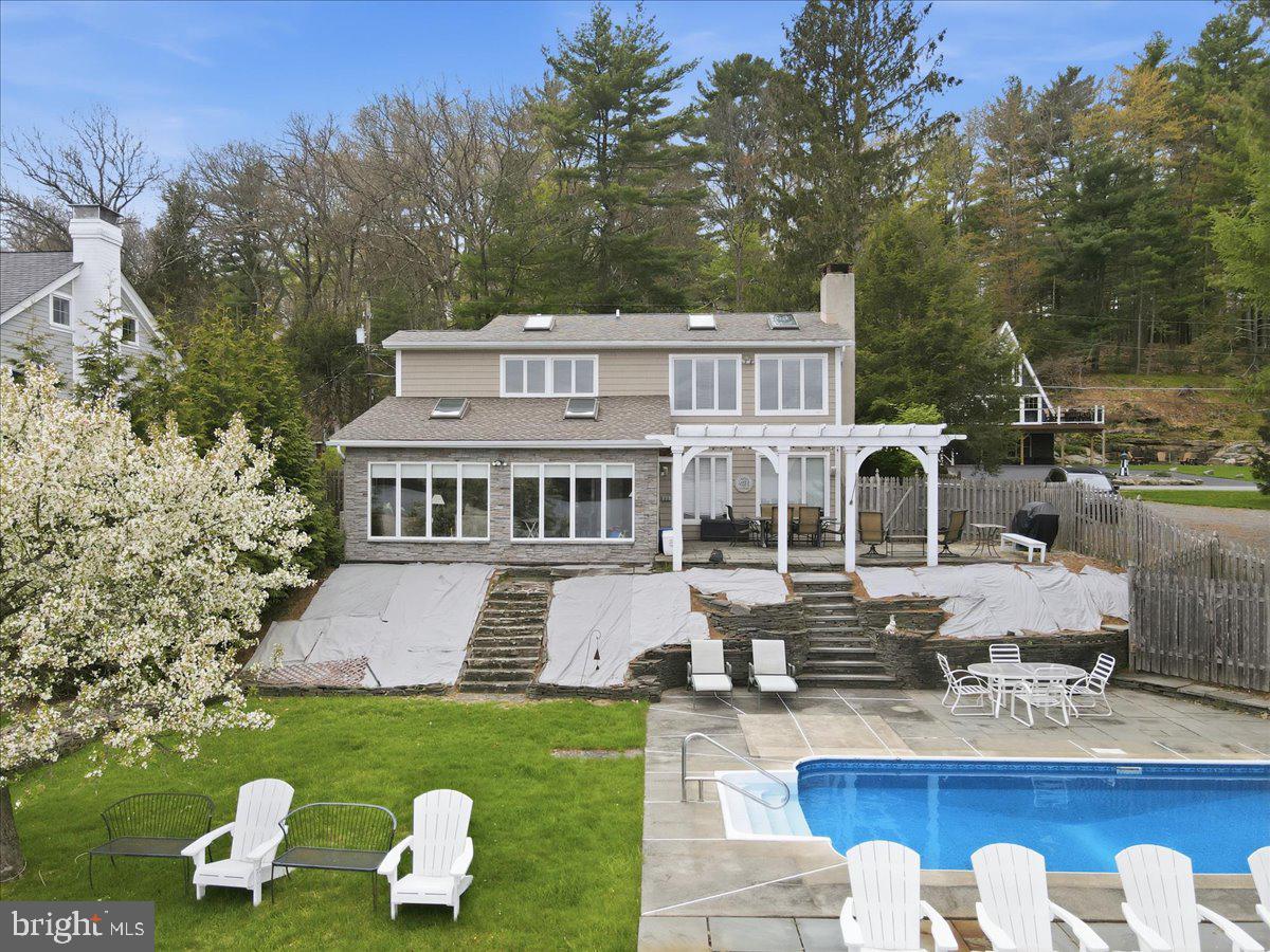 114 Shore Road Property Photo 9
