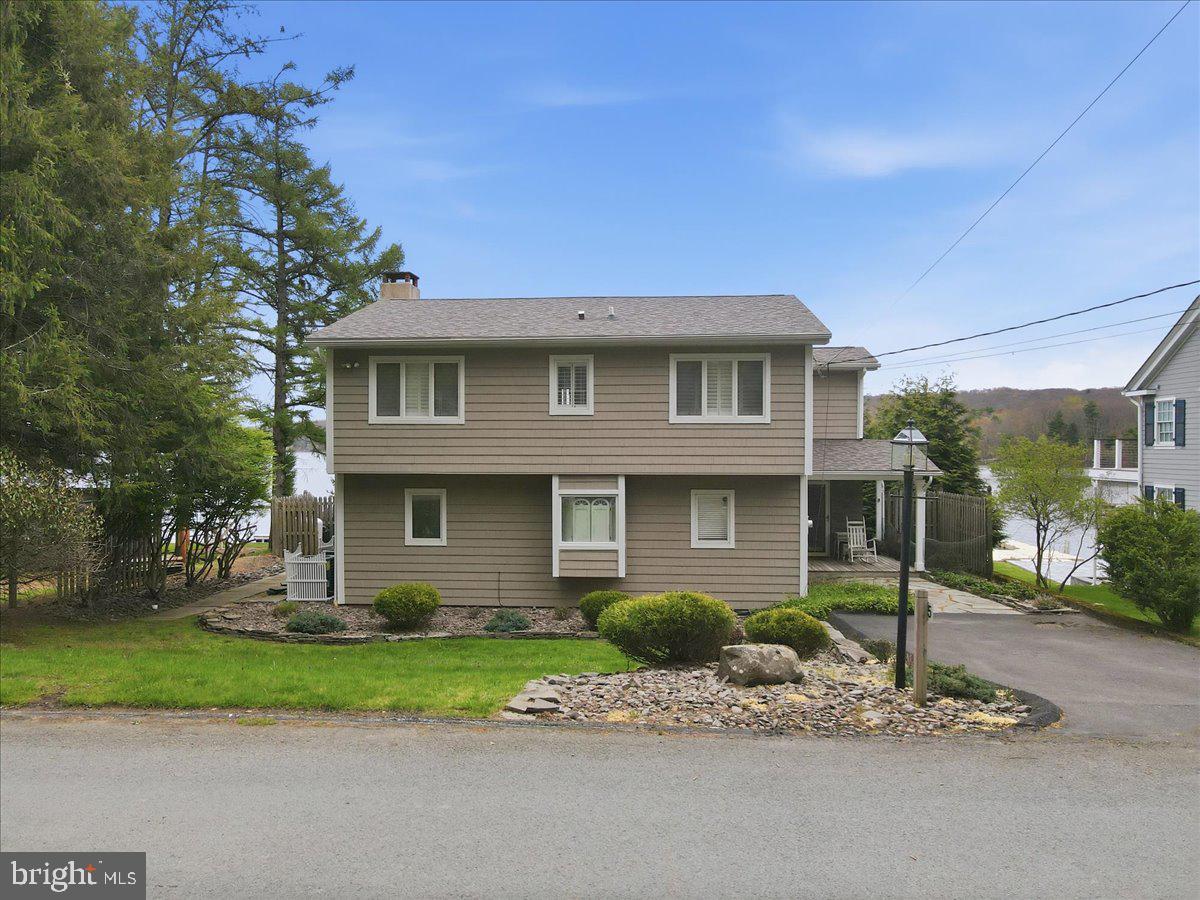 114 Shore Road Property Photo 10