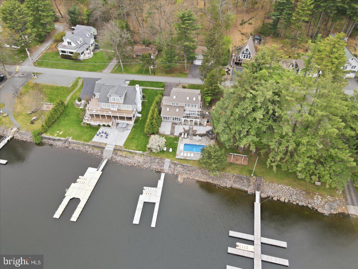 114 Shore Road Property Photo 14