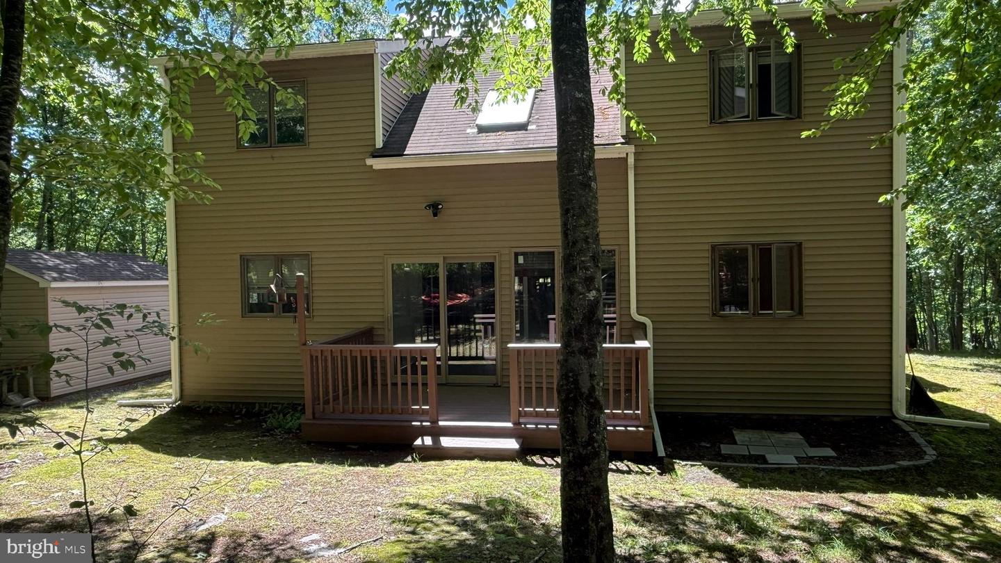 4271 Winchester Way Property Photo 9
