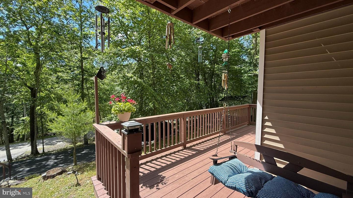 4271 Winchester Way Property Photo 11