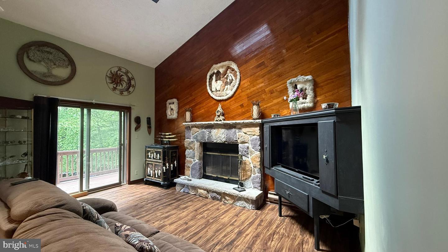 4271 Winchester Way Property Photo 19