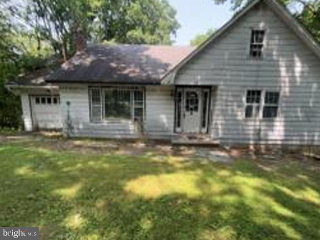 178 TWIN LAKES DR