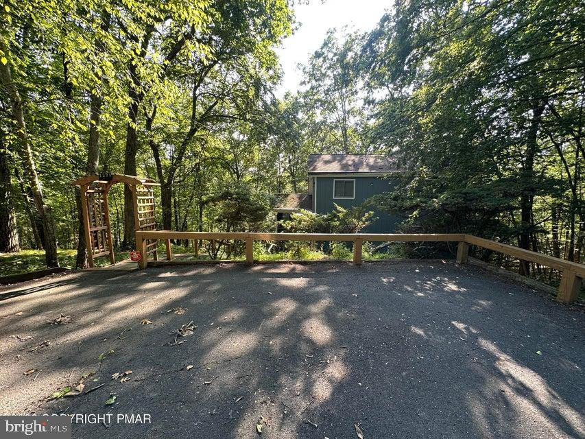 4284 Winchester Way Property Photo 2