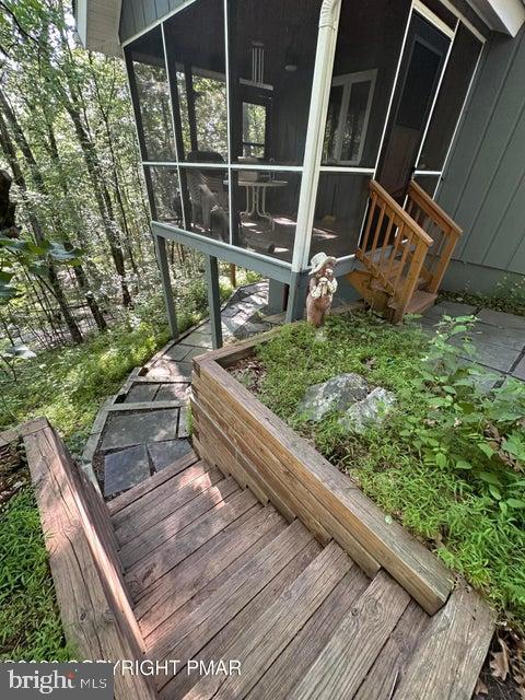 4284 Winchester Way Property Photo 6