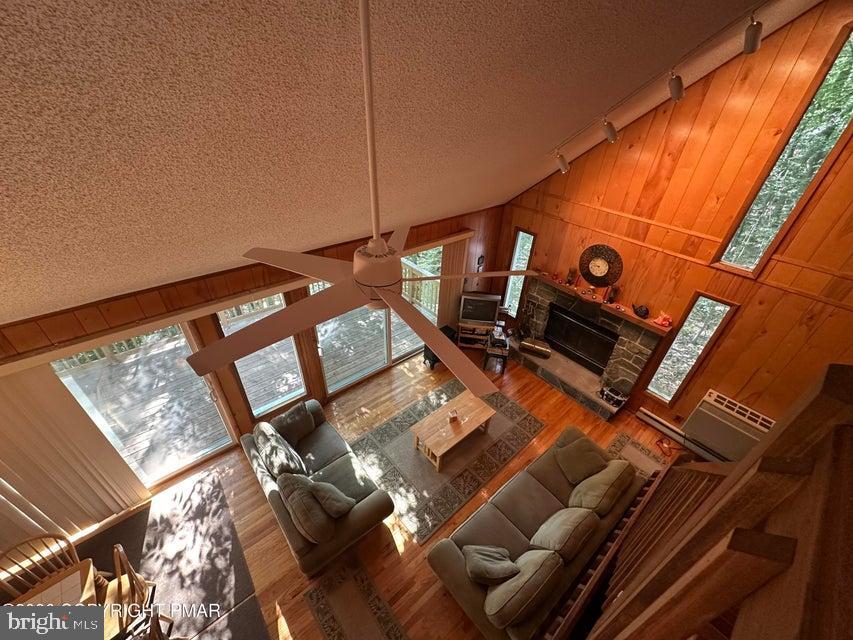 4284 Winchester Way Property Photo 34