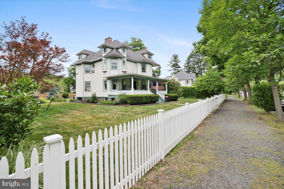 206 W Ann St Property Photo 63