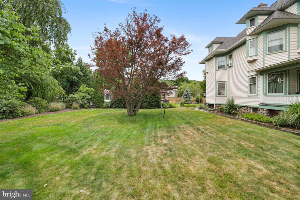 206 W Ann St Property Photo 64