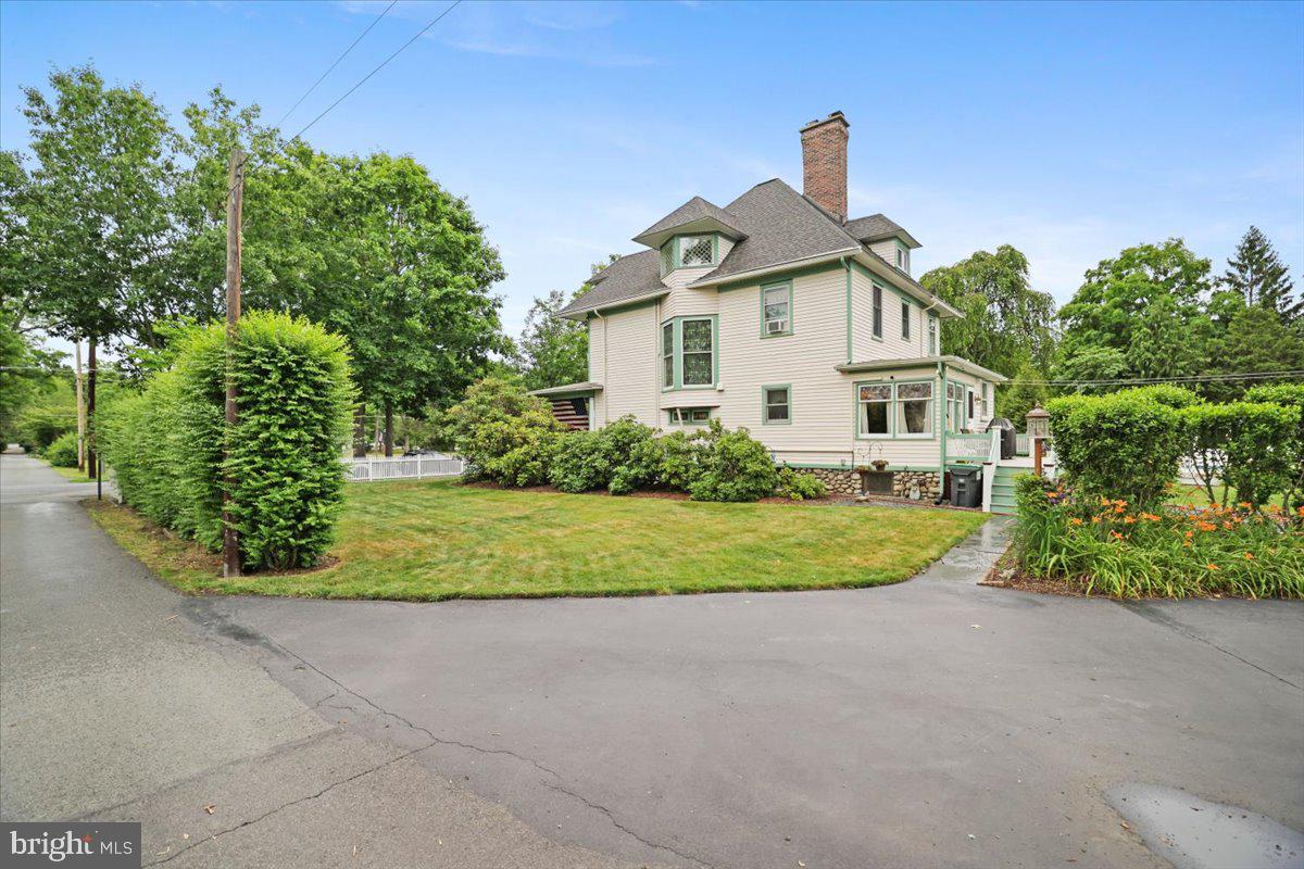 206 W Ann St Property Photo 67