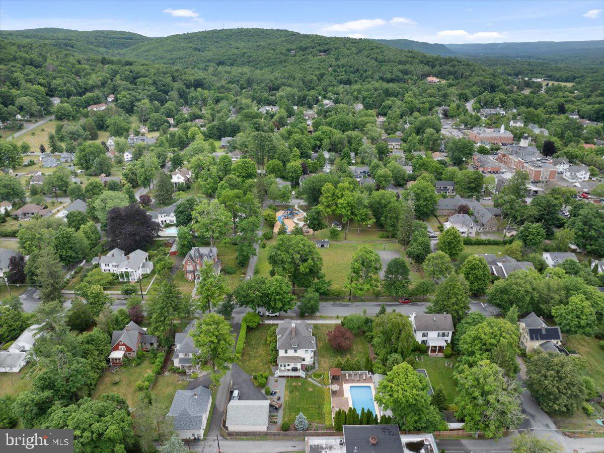 206 W Ann St Property Photo 80