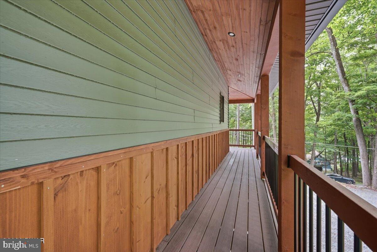 PAPI2001202 Property Photo 62