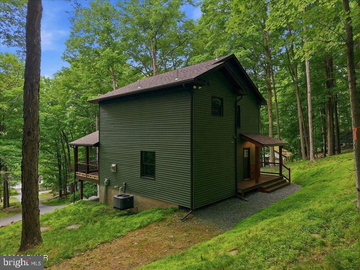 PAPI2001202 Property Photo 82
