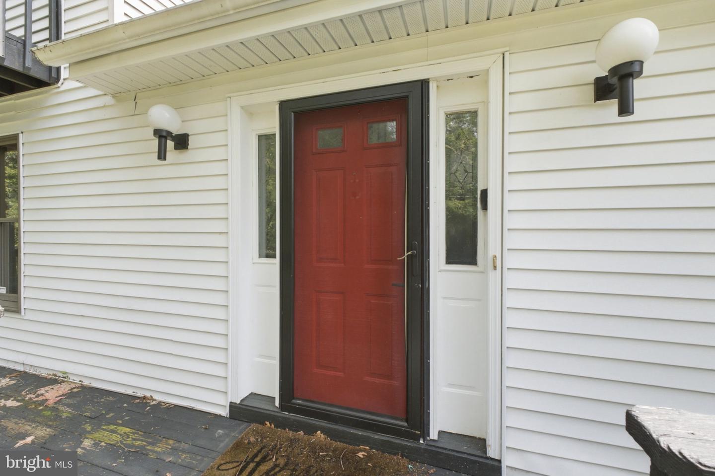 1076 Lancaster Dr. Property Photo 33