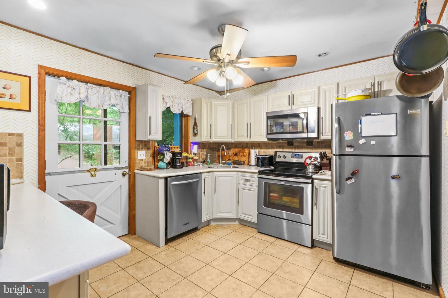424 Saunders Dr Property Photo 11