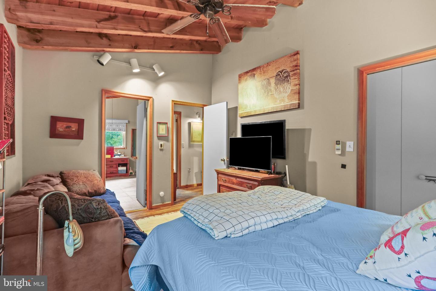 424 Saunders Dr Property Photo 21