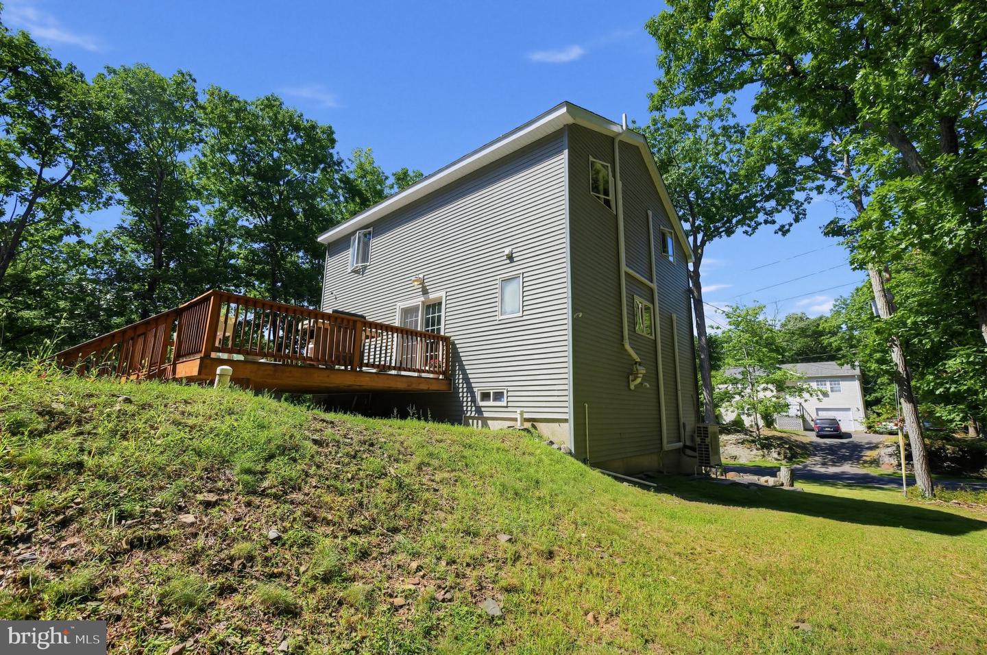 225 Whippoorwill Dr Property Photo 28
