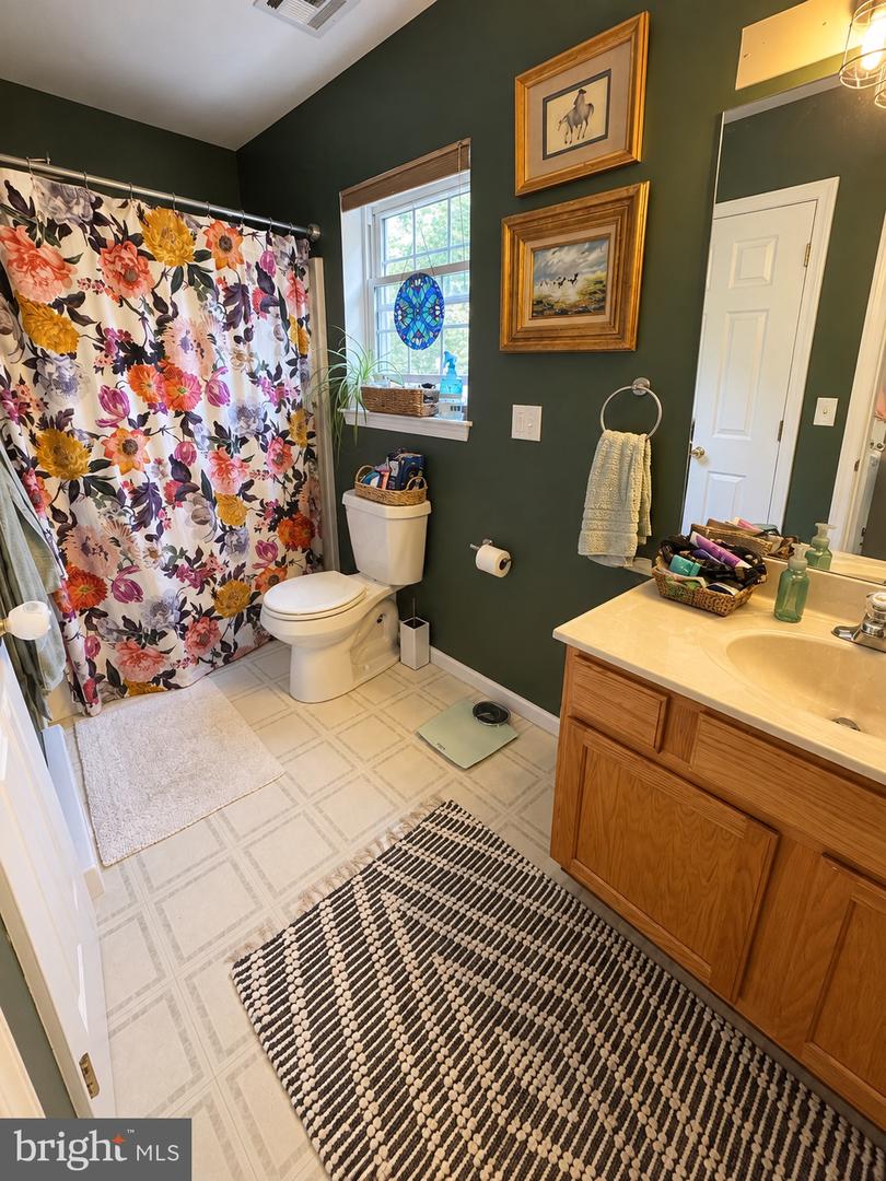 6043 Decker Rd Property Photo 34