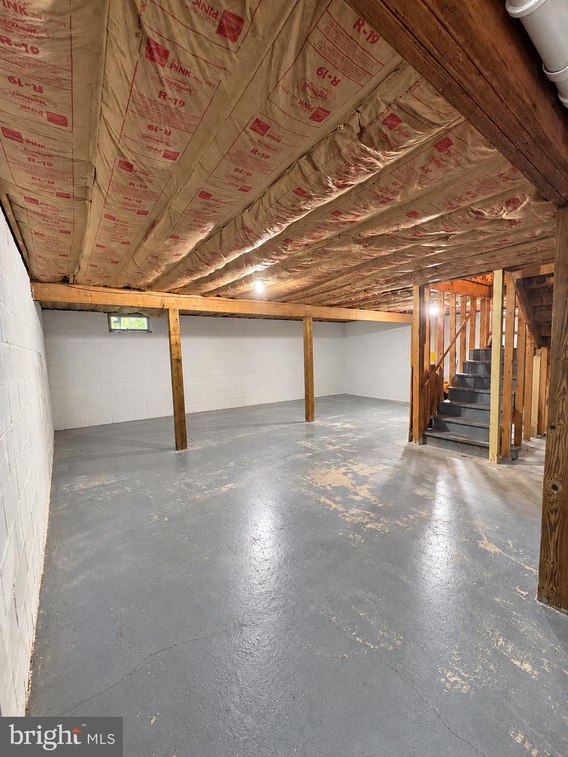 6043 Decker Rd Property Photo 41