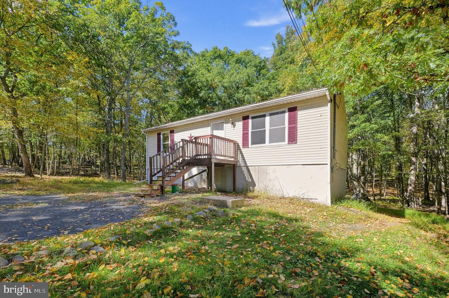 521 Starling Ct Property Photo 2