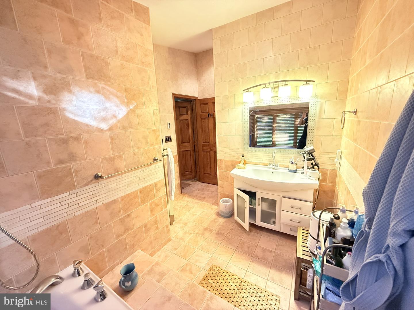 2120 Apley Dr Property Photo 44