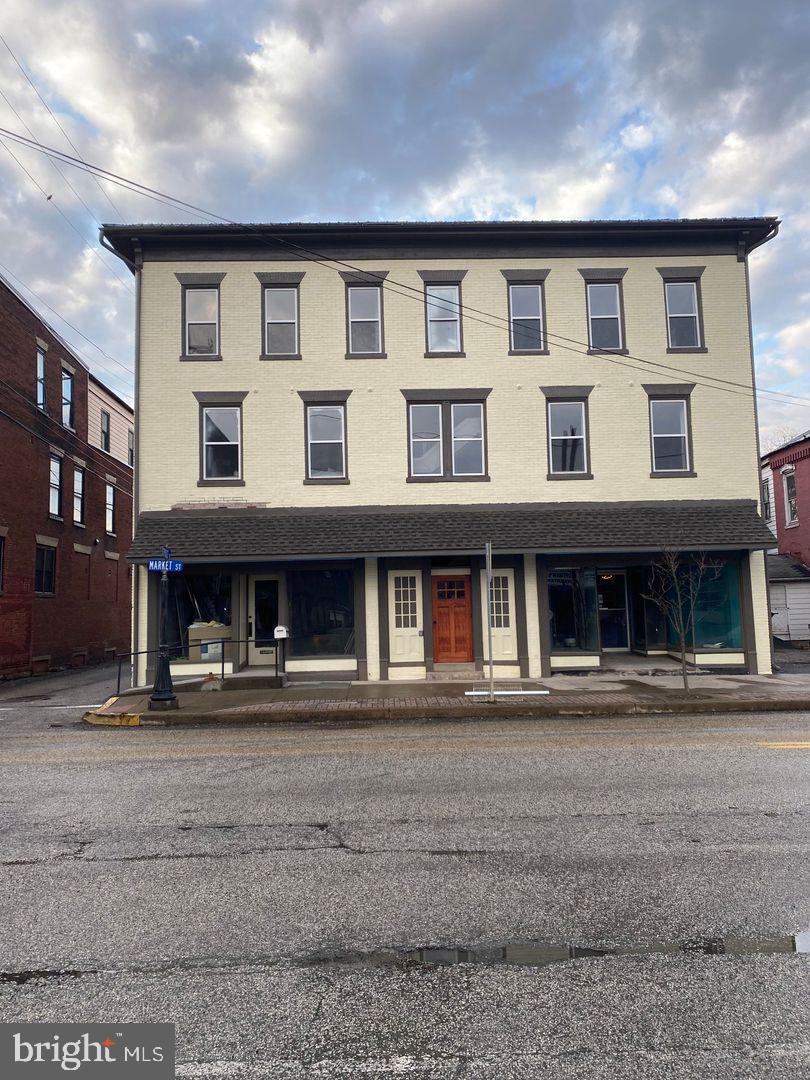 112-114 Market St #apt 4 Property Photo