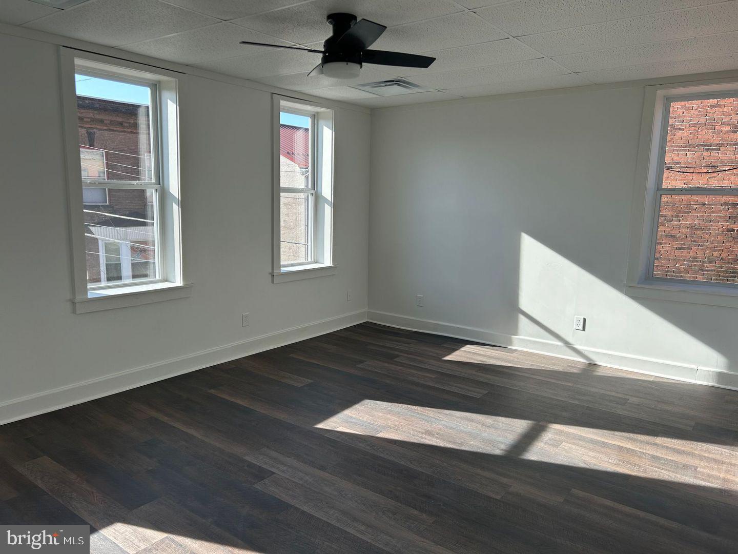 112-114 Market St #apt 4 Property Photo 10