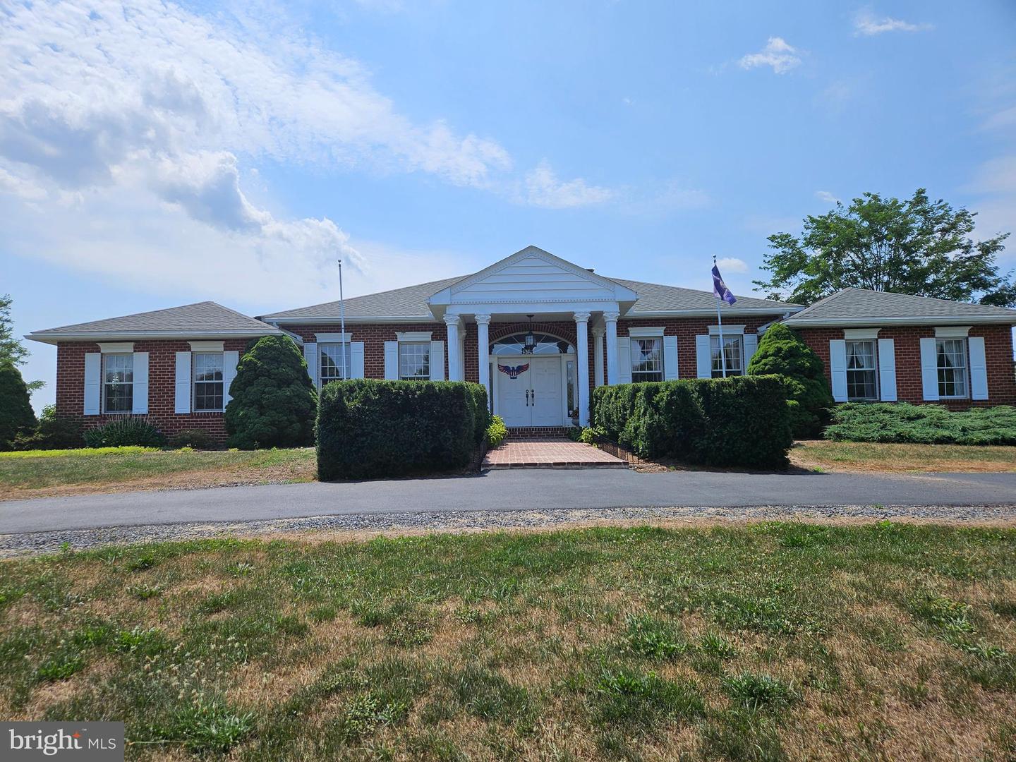 705 Veterans Way Property Photo
