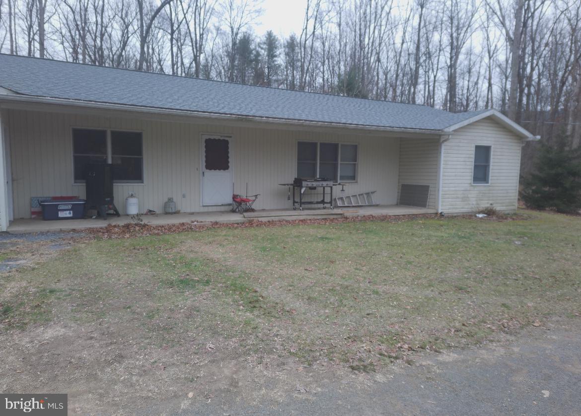 66 Helen Ln Property Photo