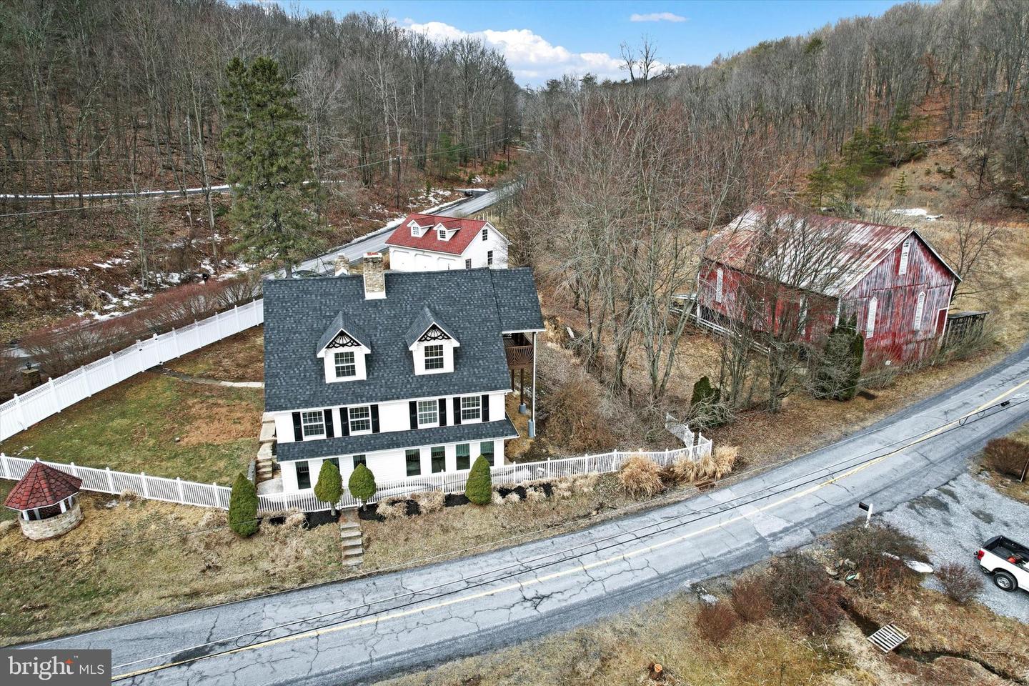 705 Bower Rd Property Photo