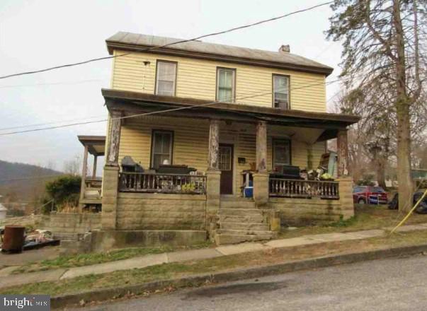 125 Cherry St Property Photo