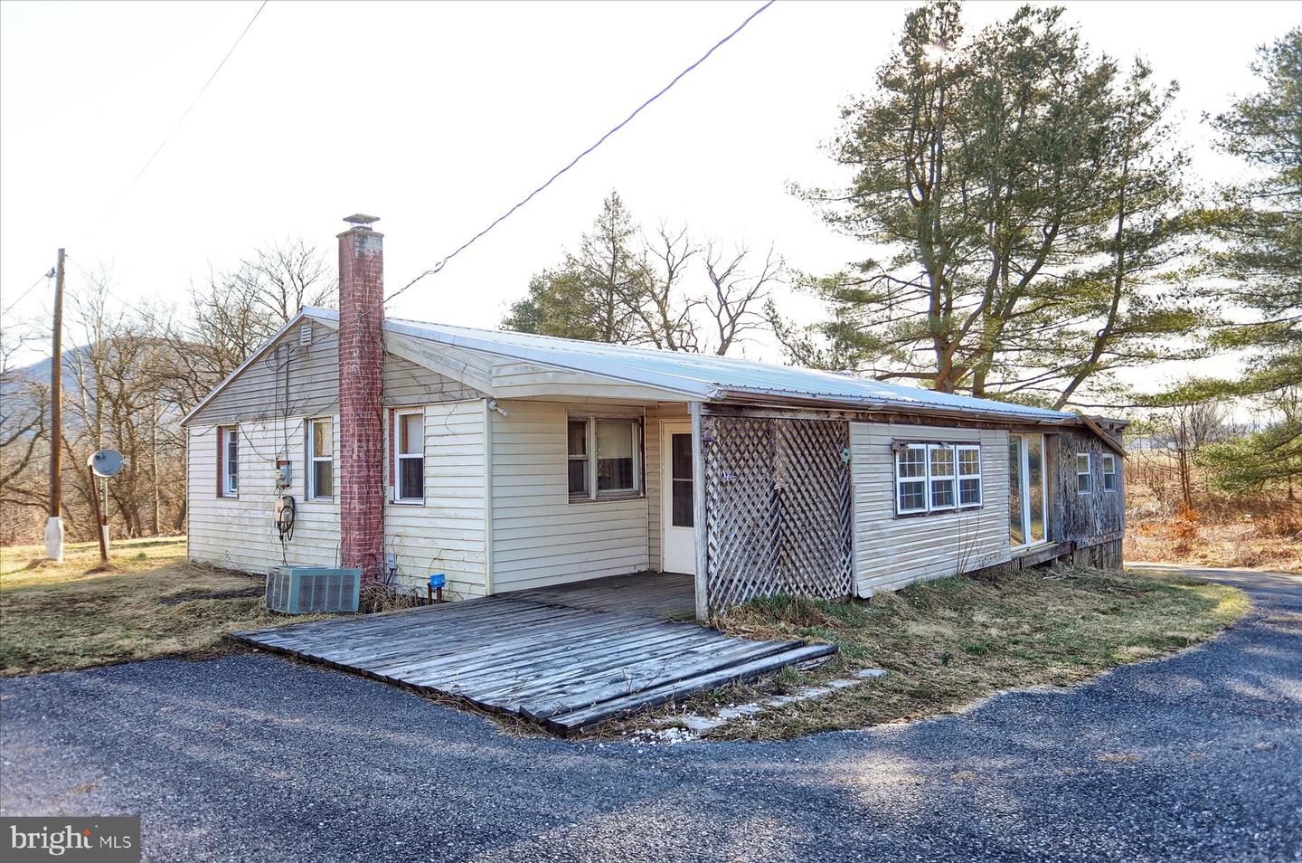 421 Buffalo Creek Rd Property Photo
