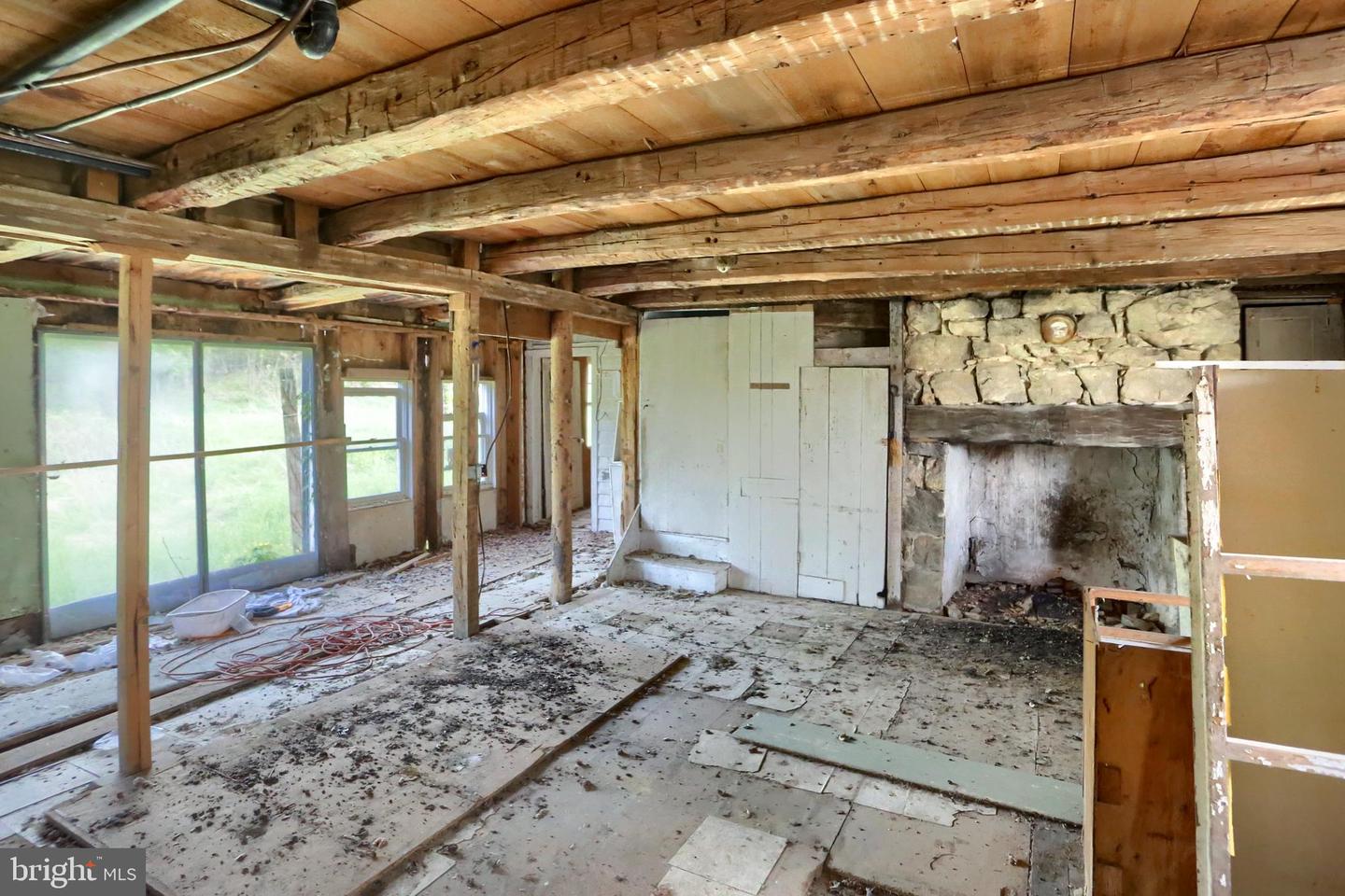 57 Metz Ln Property Photo 13