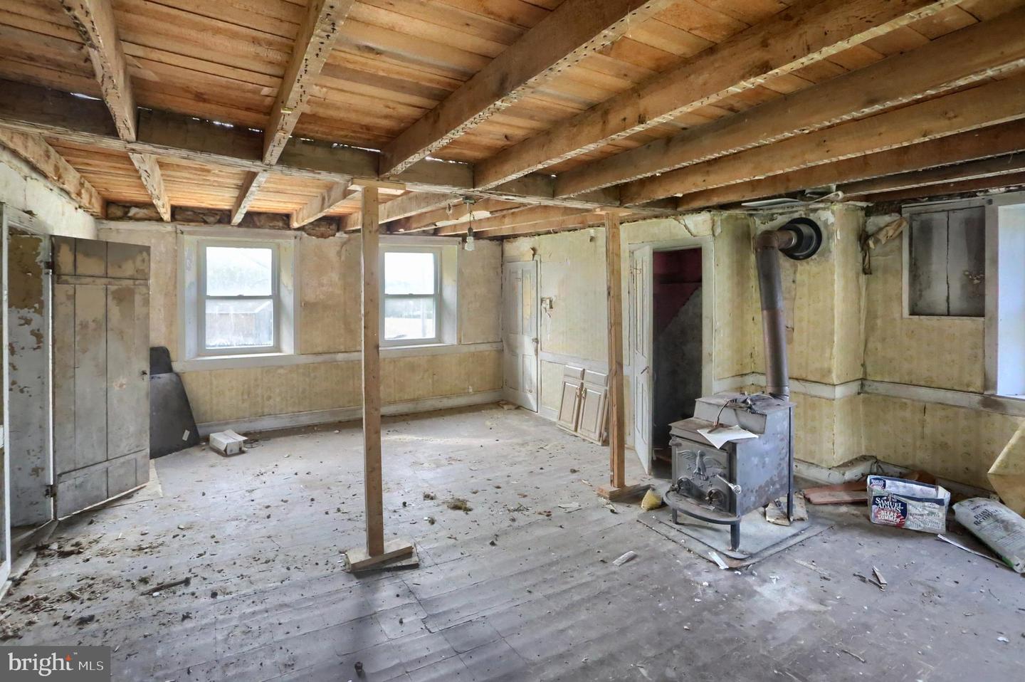 57 Metz Ln Property Photo 14
