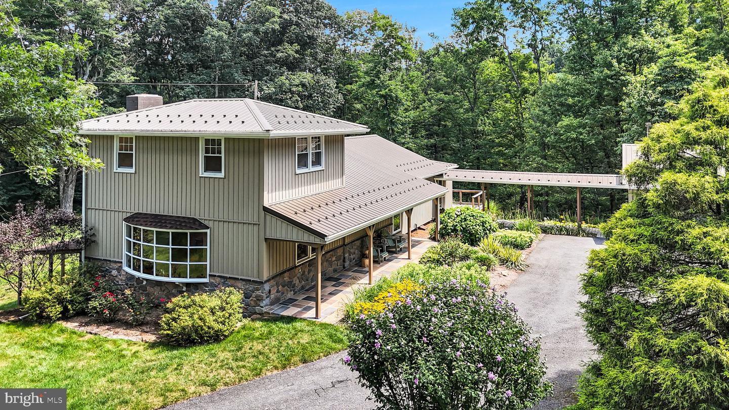 331 FROG HOLLOW RD