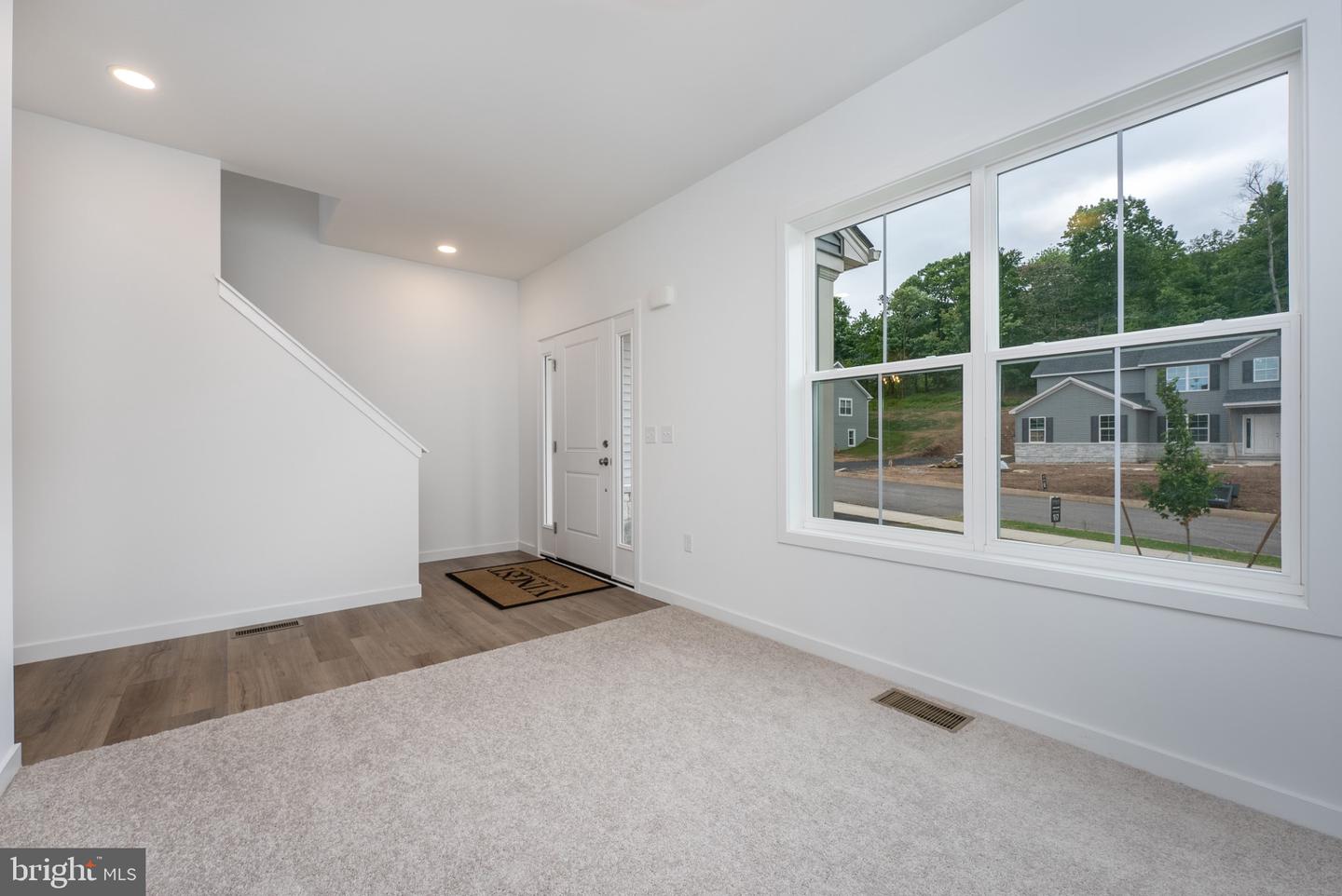 181 Morleton Ave Property Photo 5