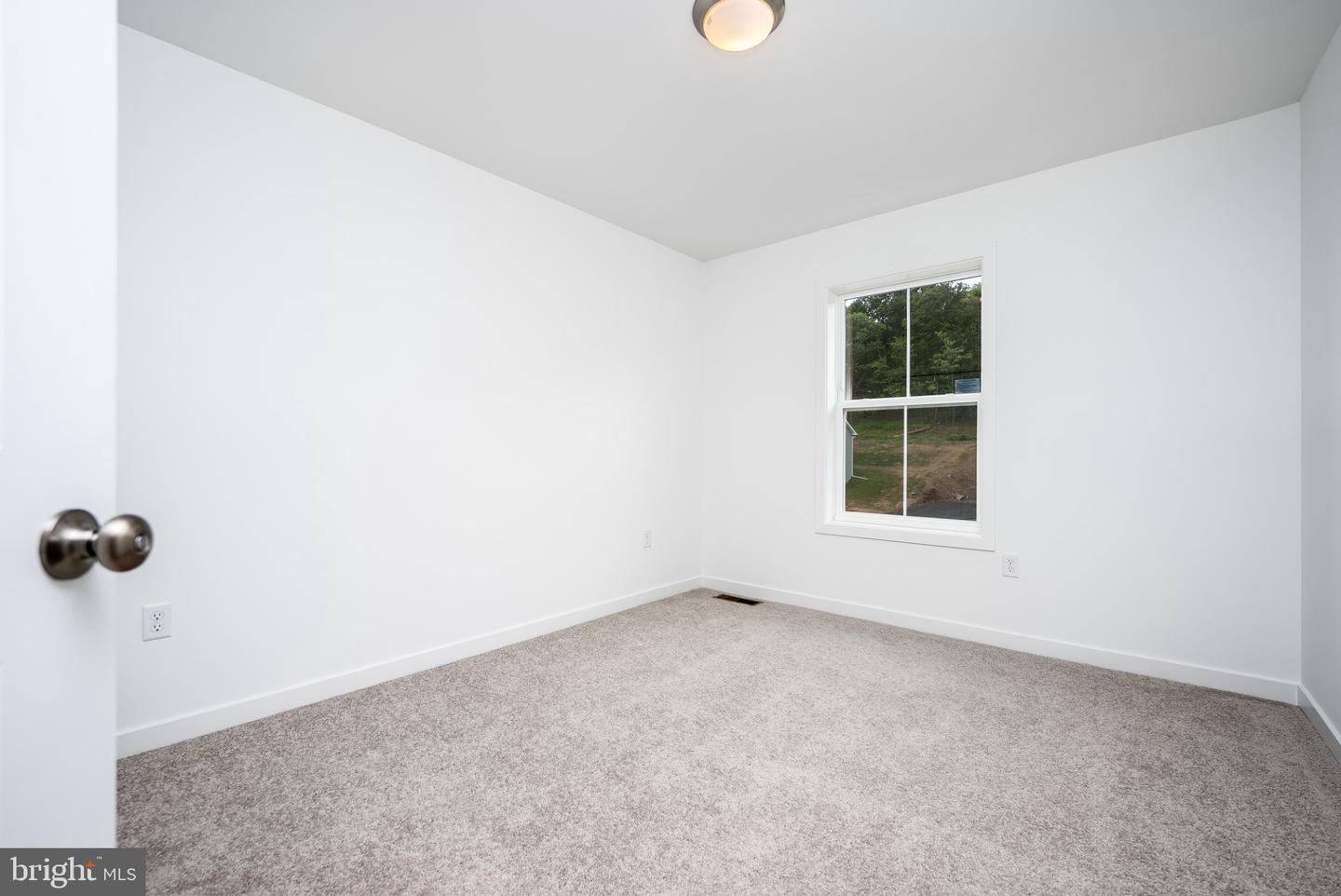 181 Morleton Ave Property Photo 23