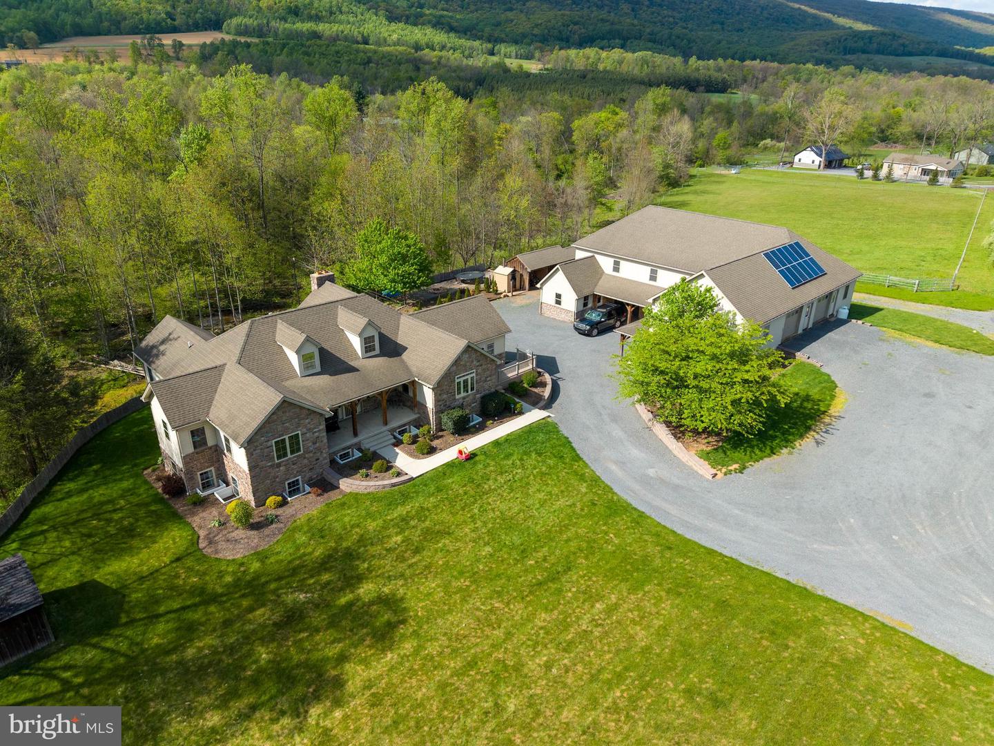 6784 Raccoon Valley Rd Property Photo 1