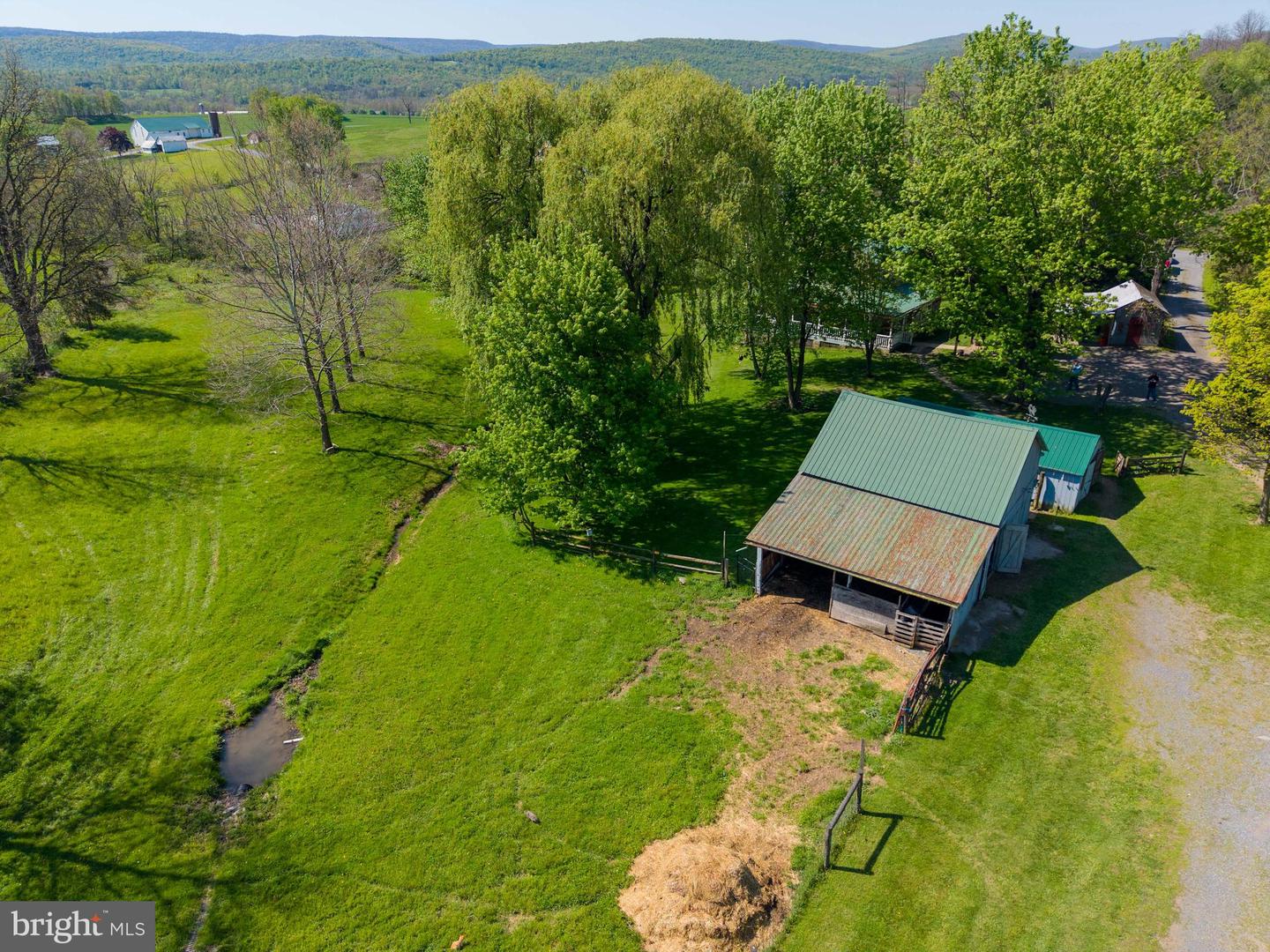 215 Droneberger Rd Property Photo 6