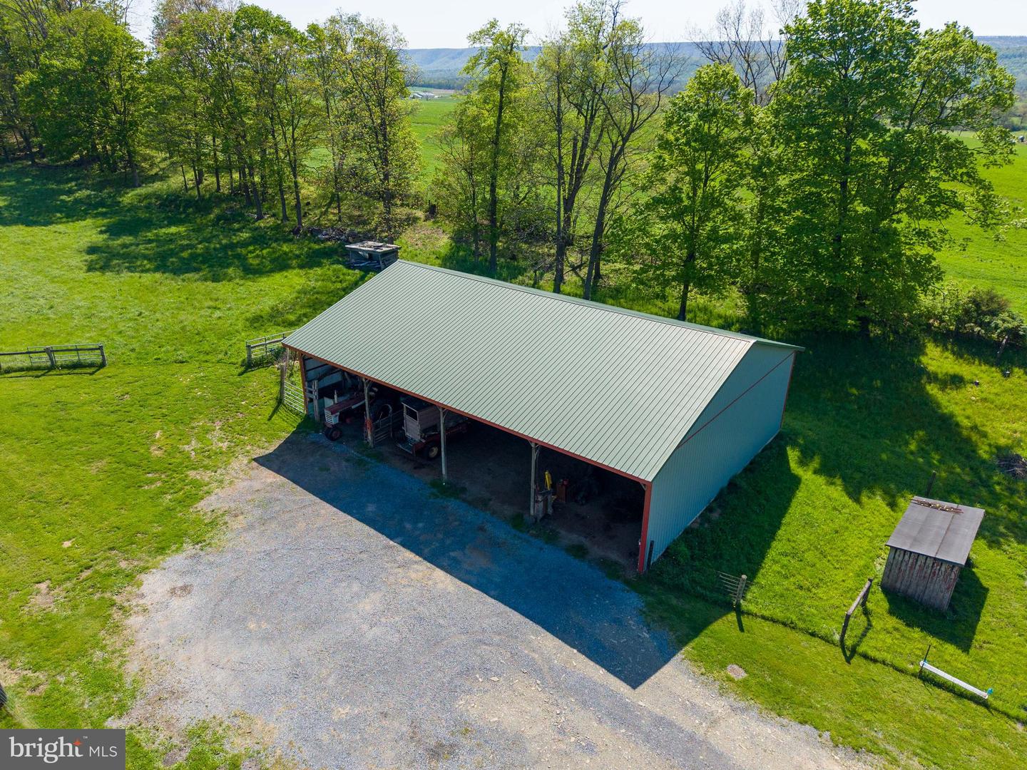 215 Droneberger Rd Property Photo 8