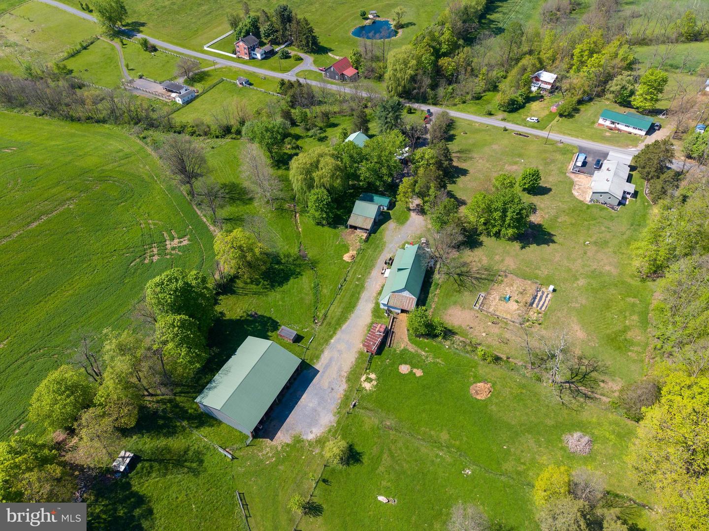 215 Droneberger Rd Property Photo 10