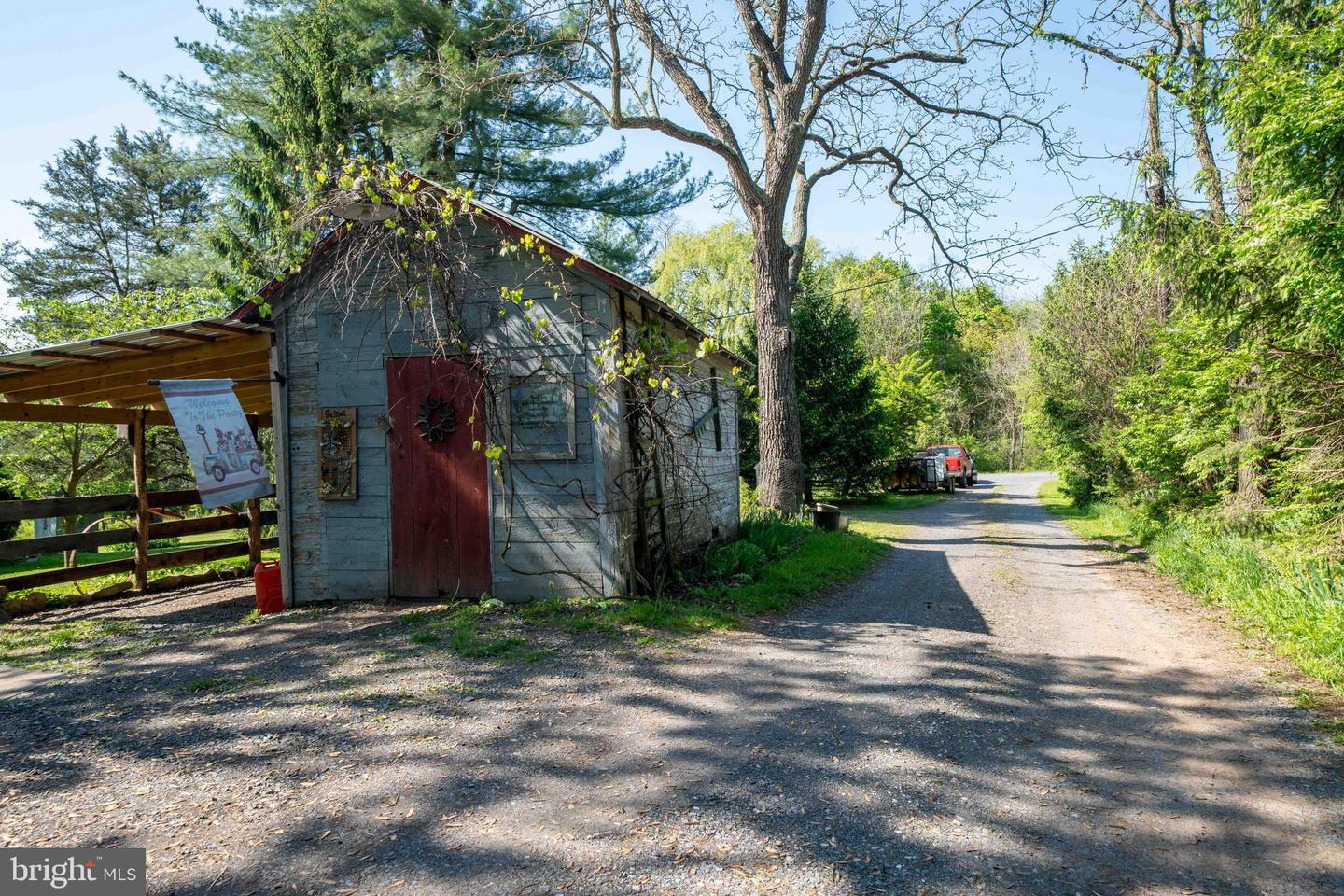 215 Droneberger Rd Property Photo 38