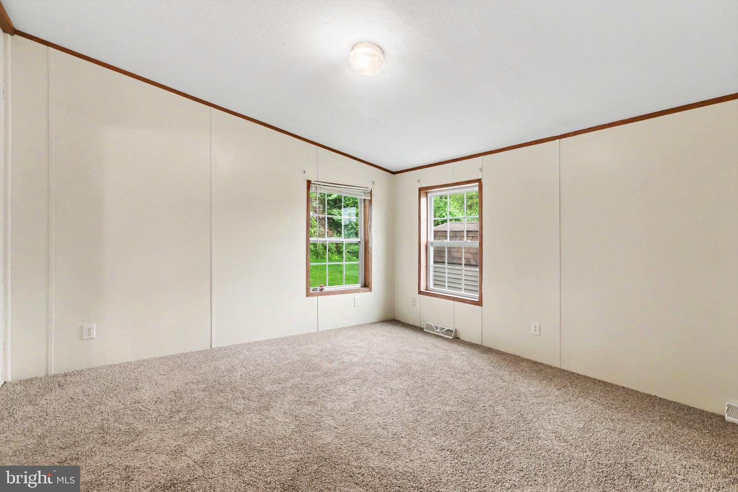 49 Meadowview Dr Property Photo 11