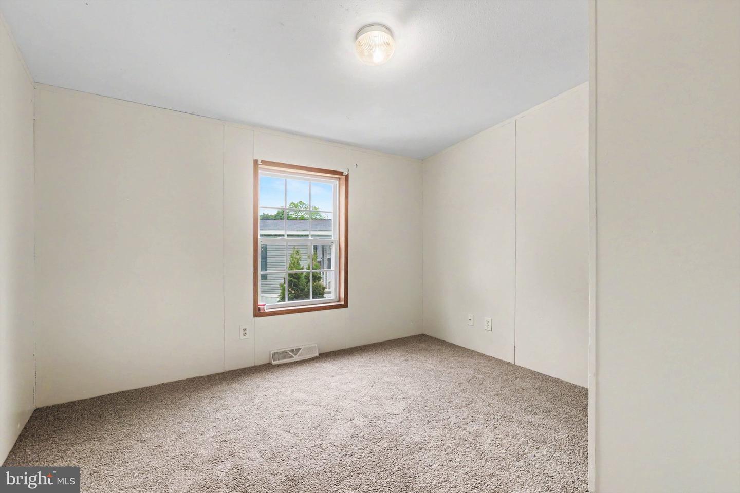 49 Meadowview Dr Property Photo 12