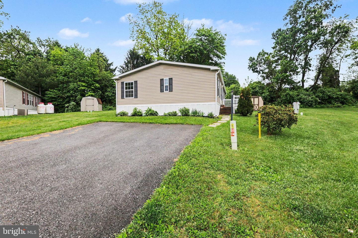 49 Meadowview Dr Property Photo 17