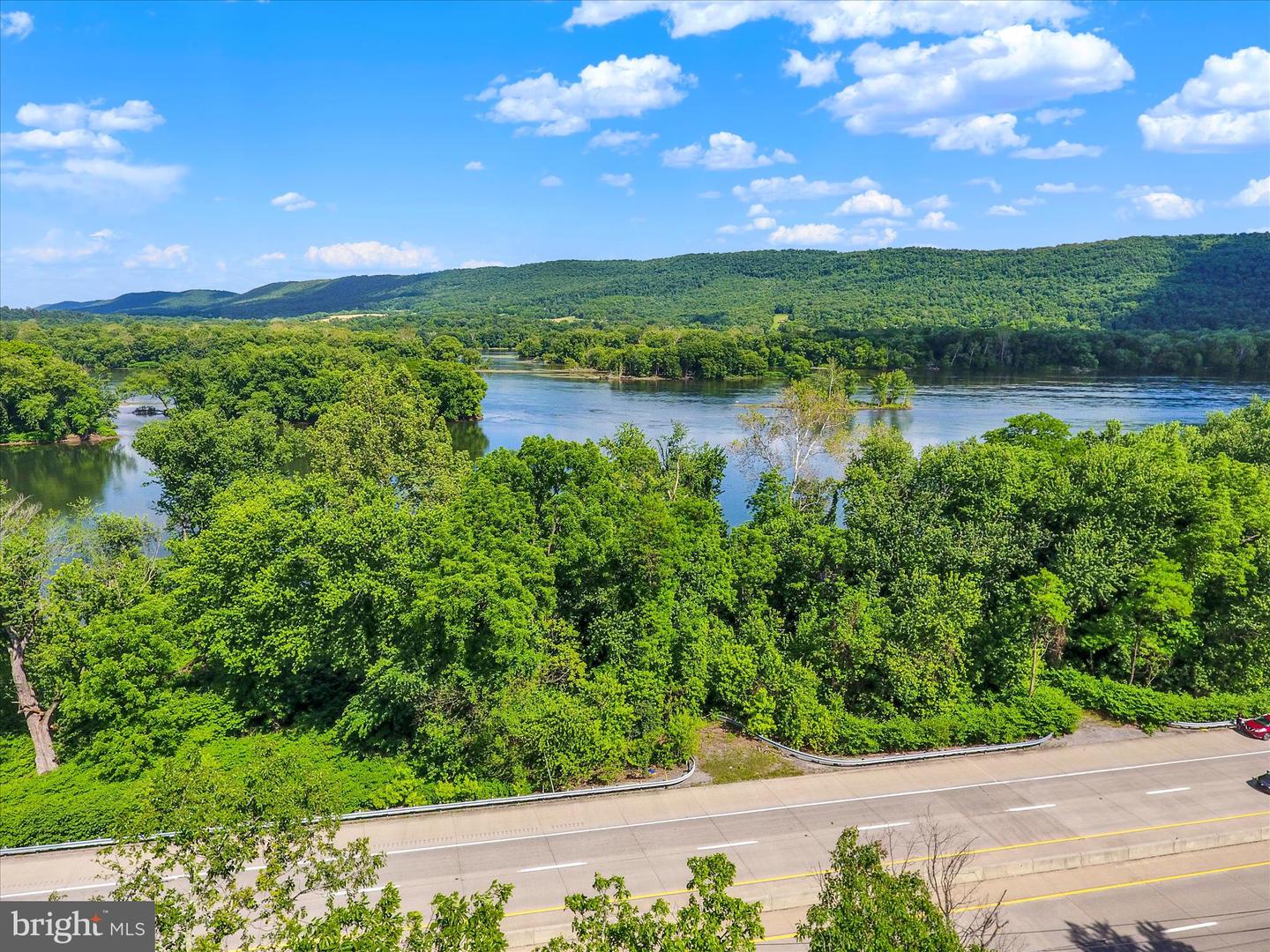 Susquehanna Trl Property Photo 26