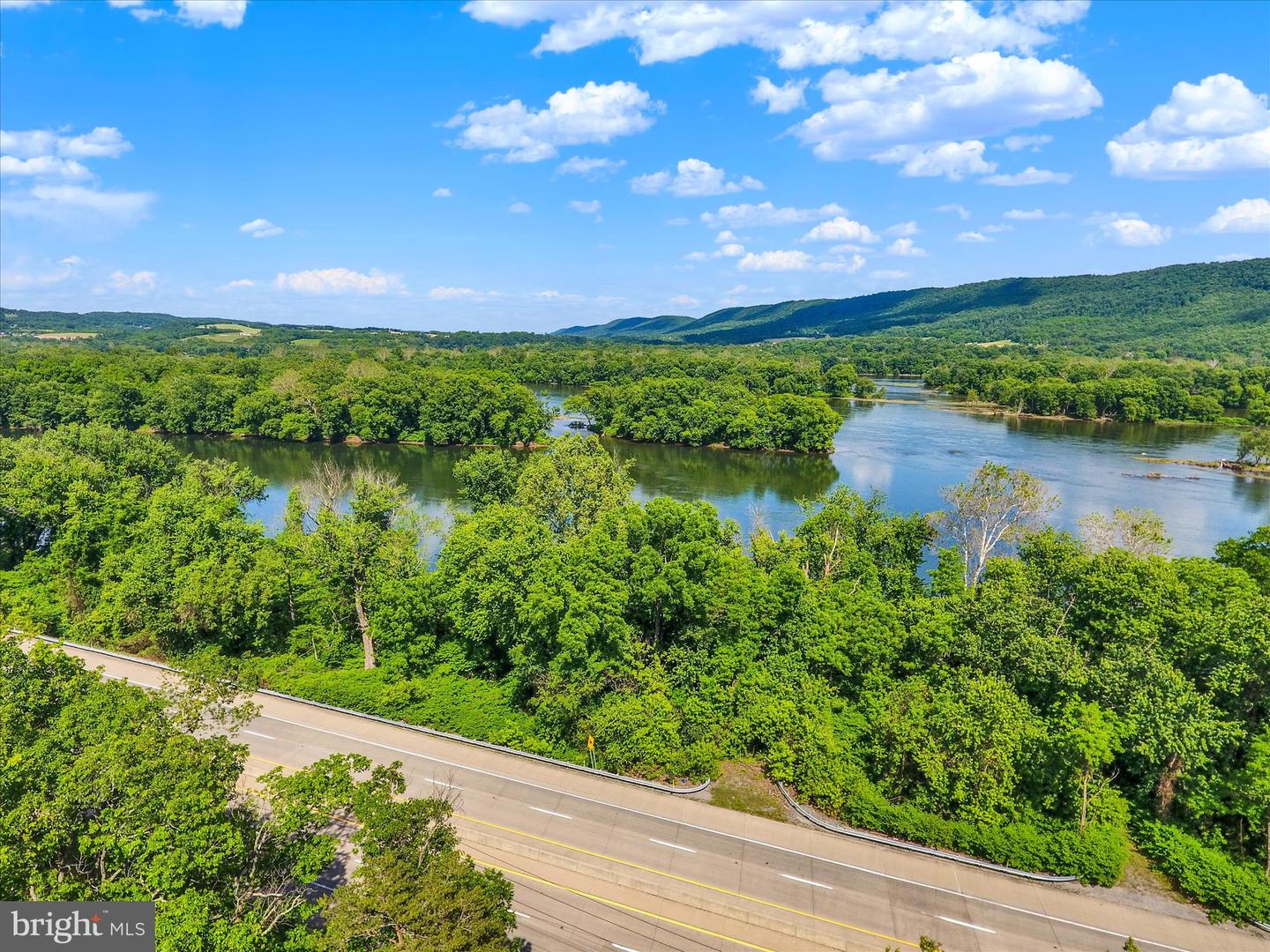 Susquehanna Trl Property Photo 28