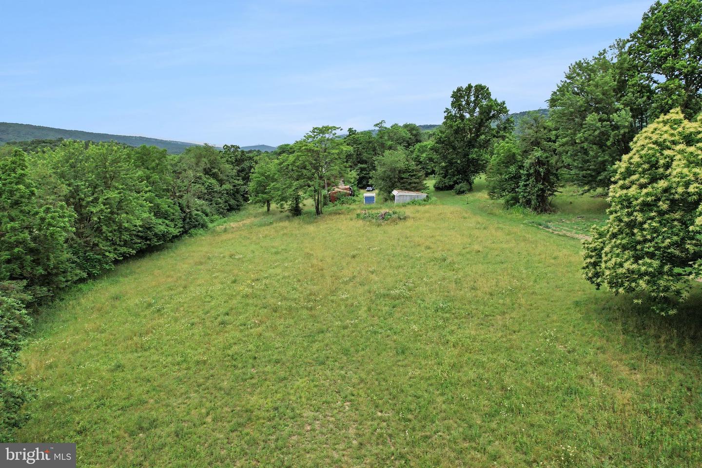 105 Hunters Church Rd Property Photo 3