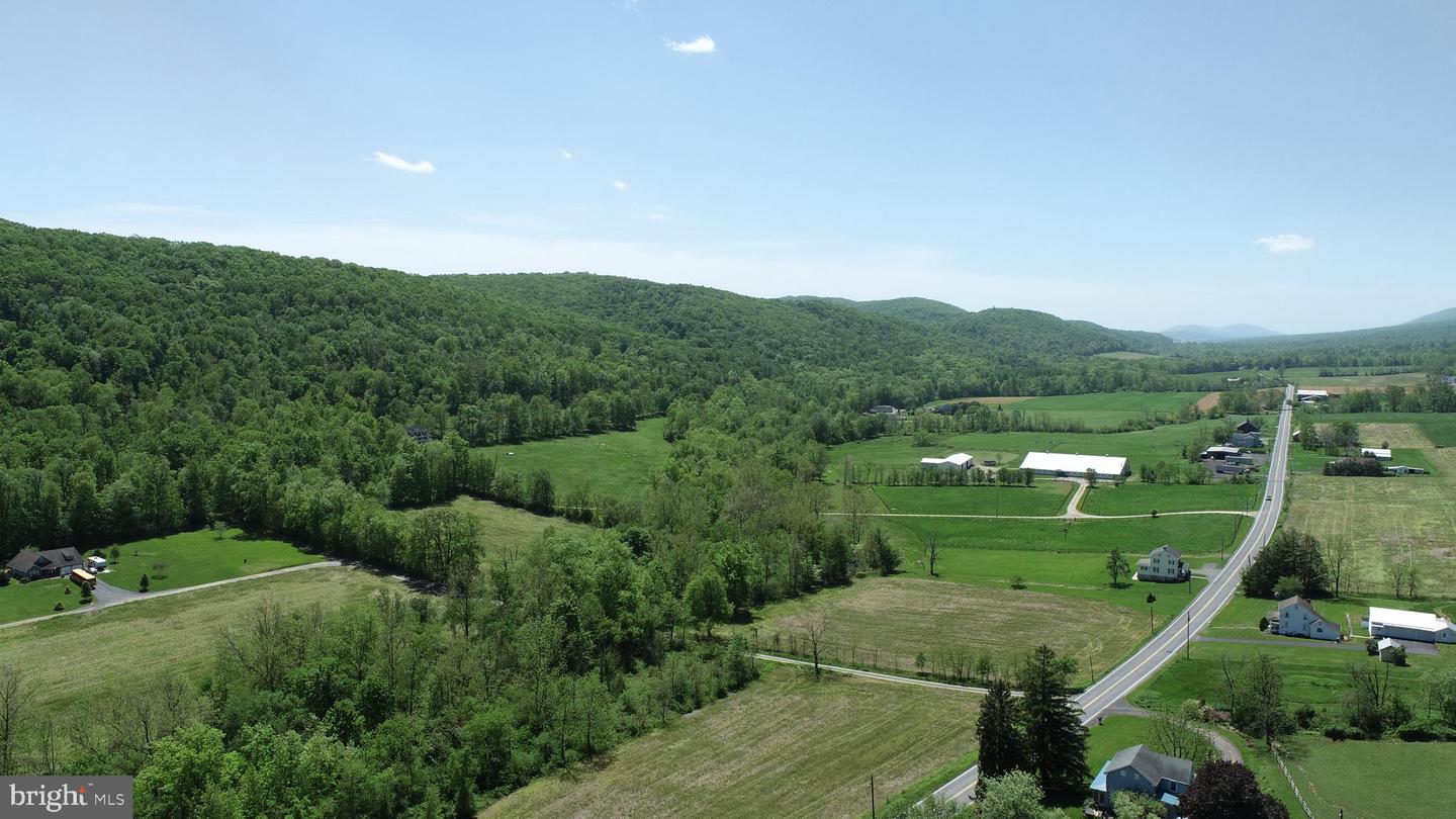 4909 Raccoon Valley Rd Rd Property Photo 4