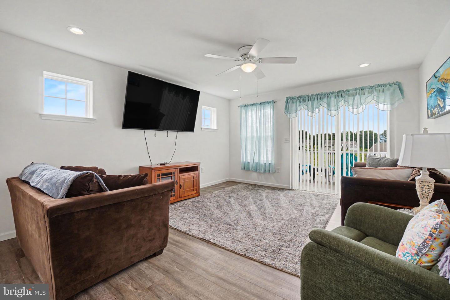 109 Weston Cir Property Photo 6